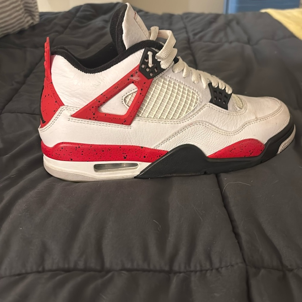 Jordan 4 yellow thunder